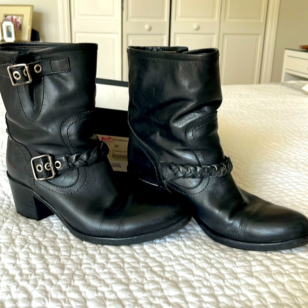 Moto Boots. Top quality short Motorcycle boots.